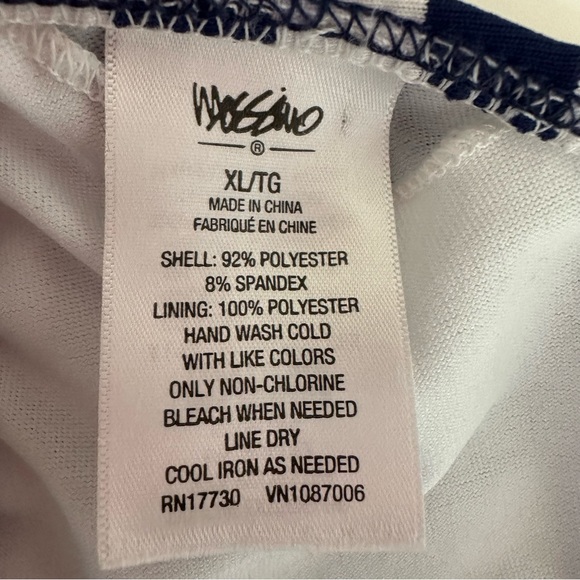 Mossimo Womens Navy & White Triangle Tankini Swimsuit Top Size XL - Picture 8 of 9